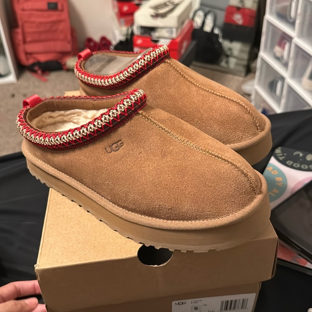 brand new kids platform uggs